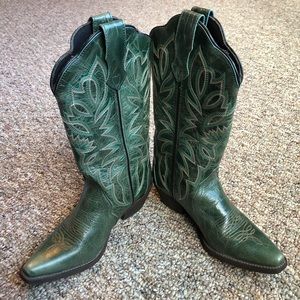 NEW vintage green cowboy boots